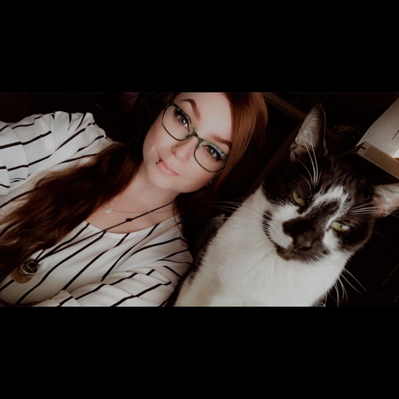 Meet your Posher, Susie - Picture 3 of 10